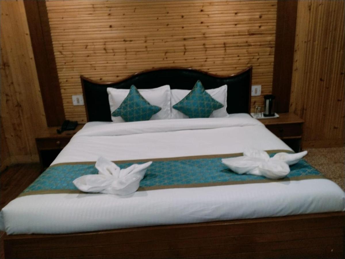 Hotel Yak Manāli Extérieur photo