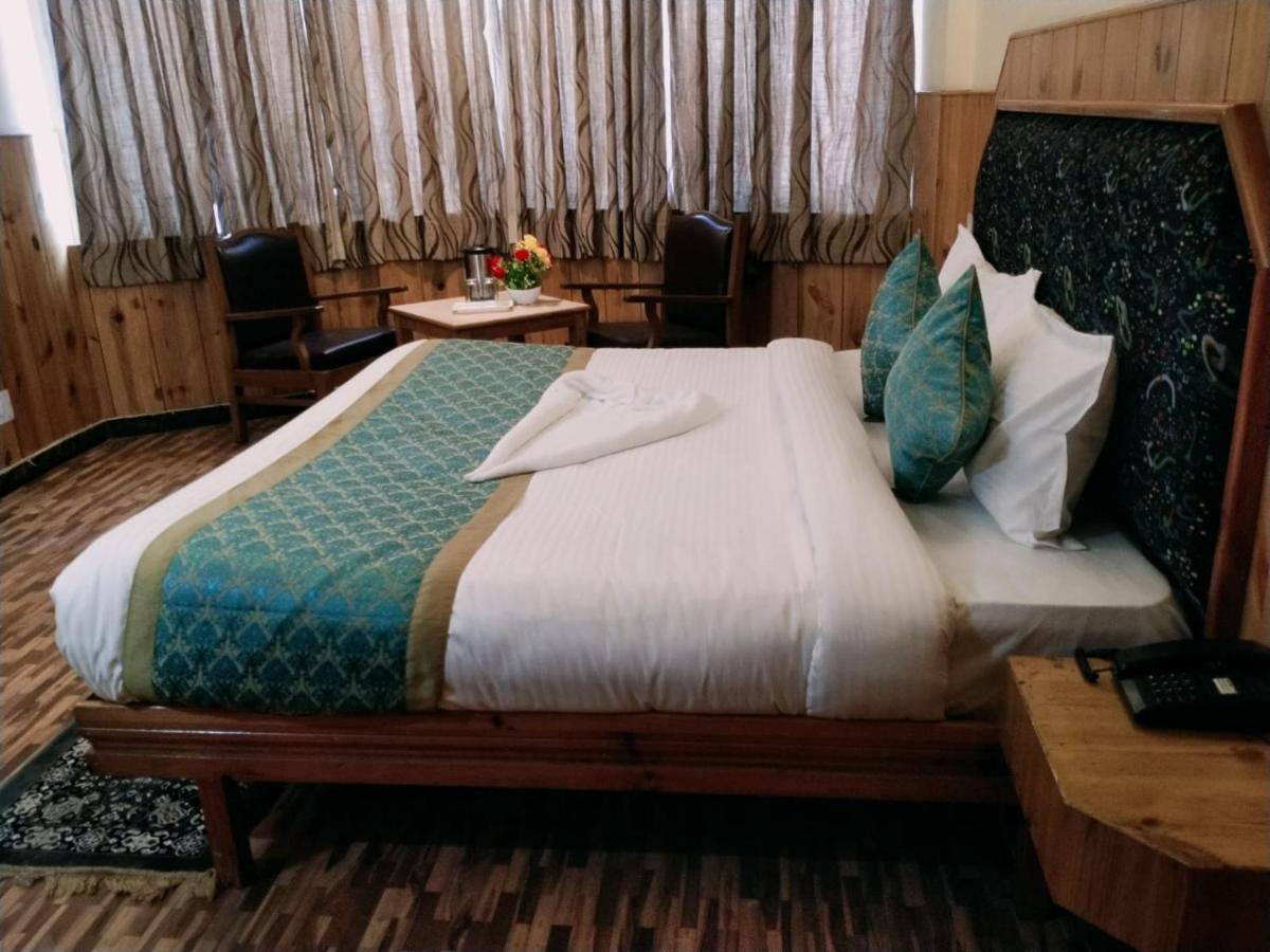Hotel Yak Manāli Extérieur photo