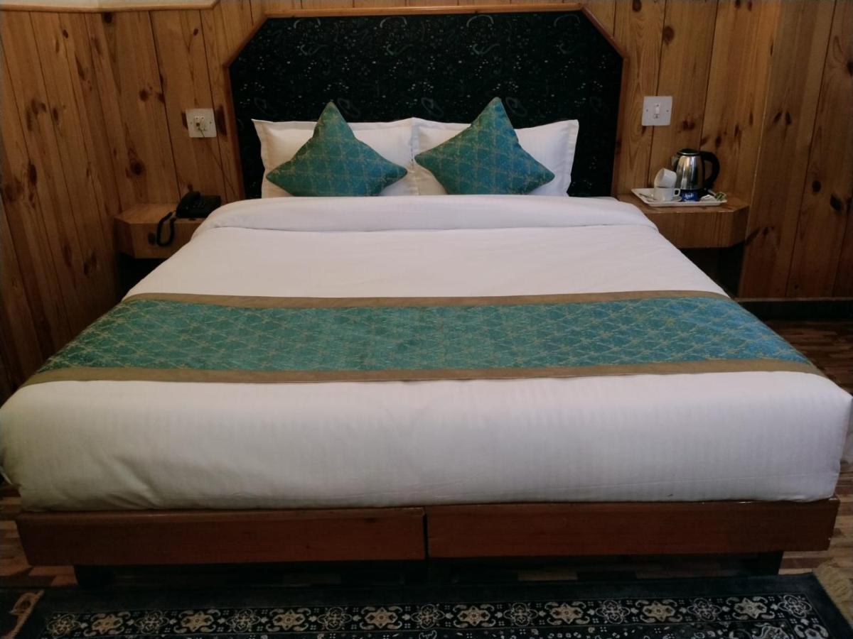 Hotel Yak Manāli Extérieur photo