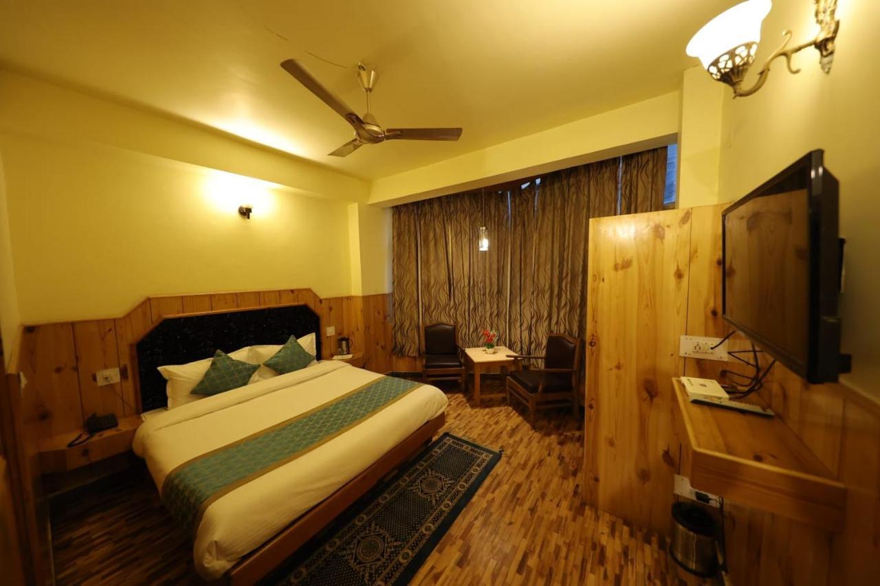 Hotel Yak Manāli Extérieur photo