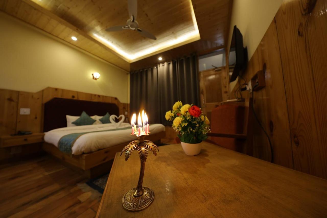 Hotel Yak Manāli Extérieur photo