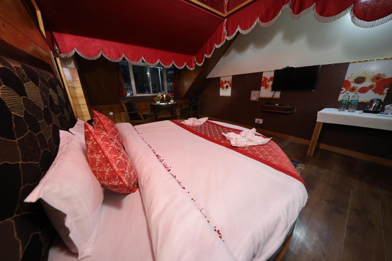 Hotel Yak Manāli Extérieur photo