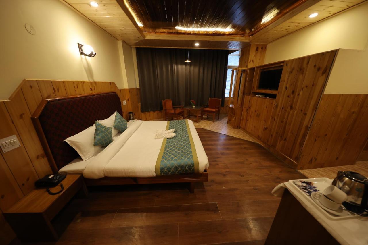 Hotel Yak Manāli Extérieur photo